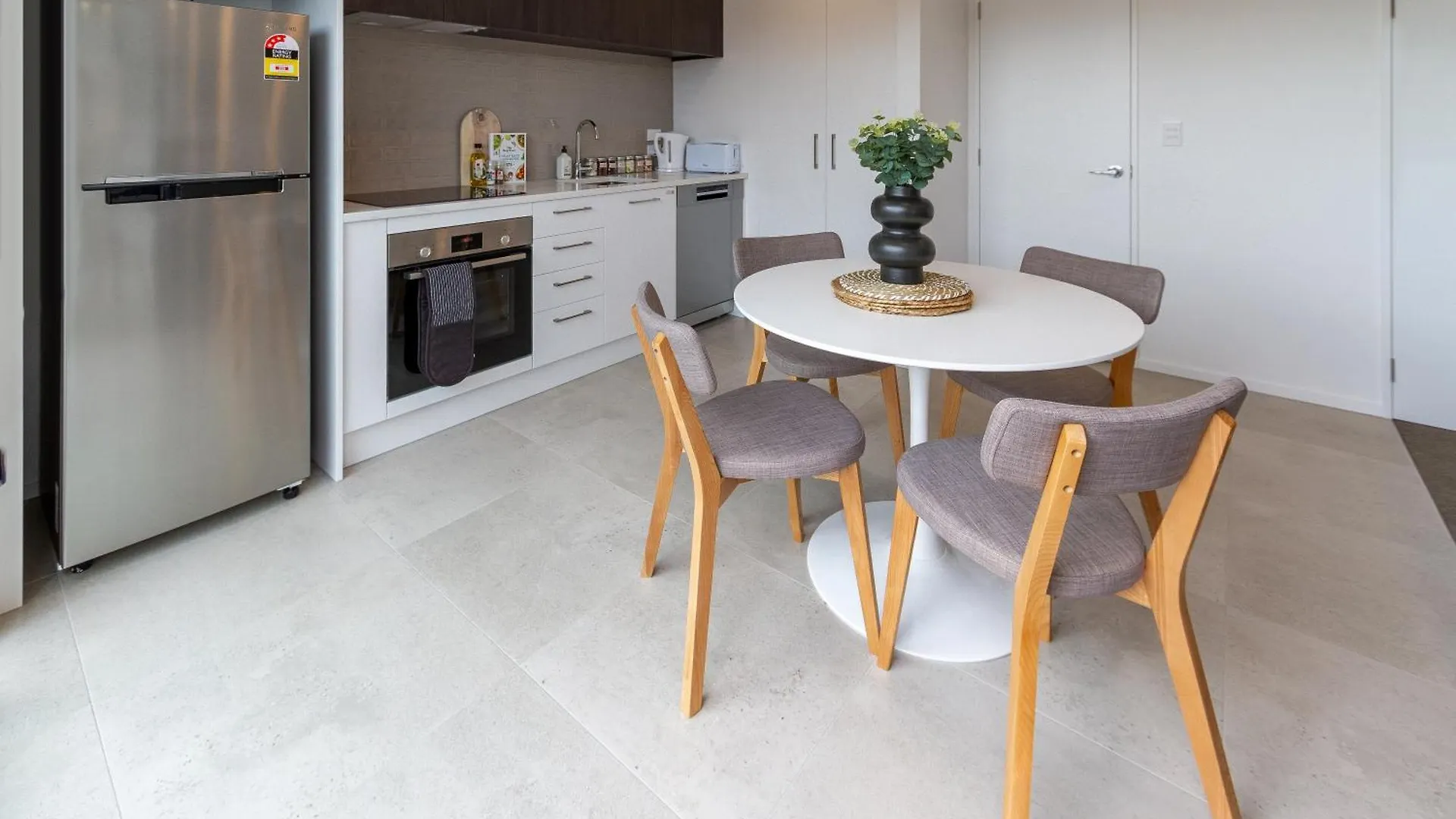 2Br Townhouse: Cosy, Close To City, Car Park Christchurch Apartmán