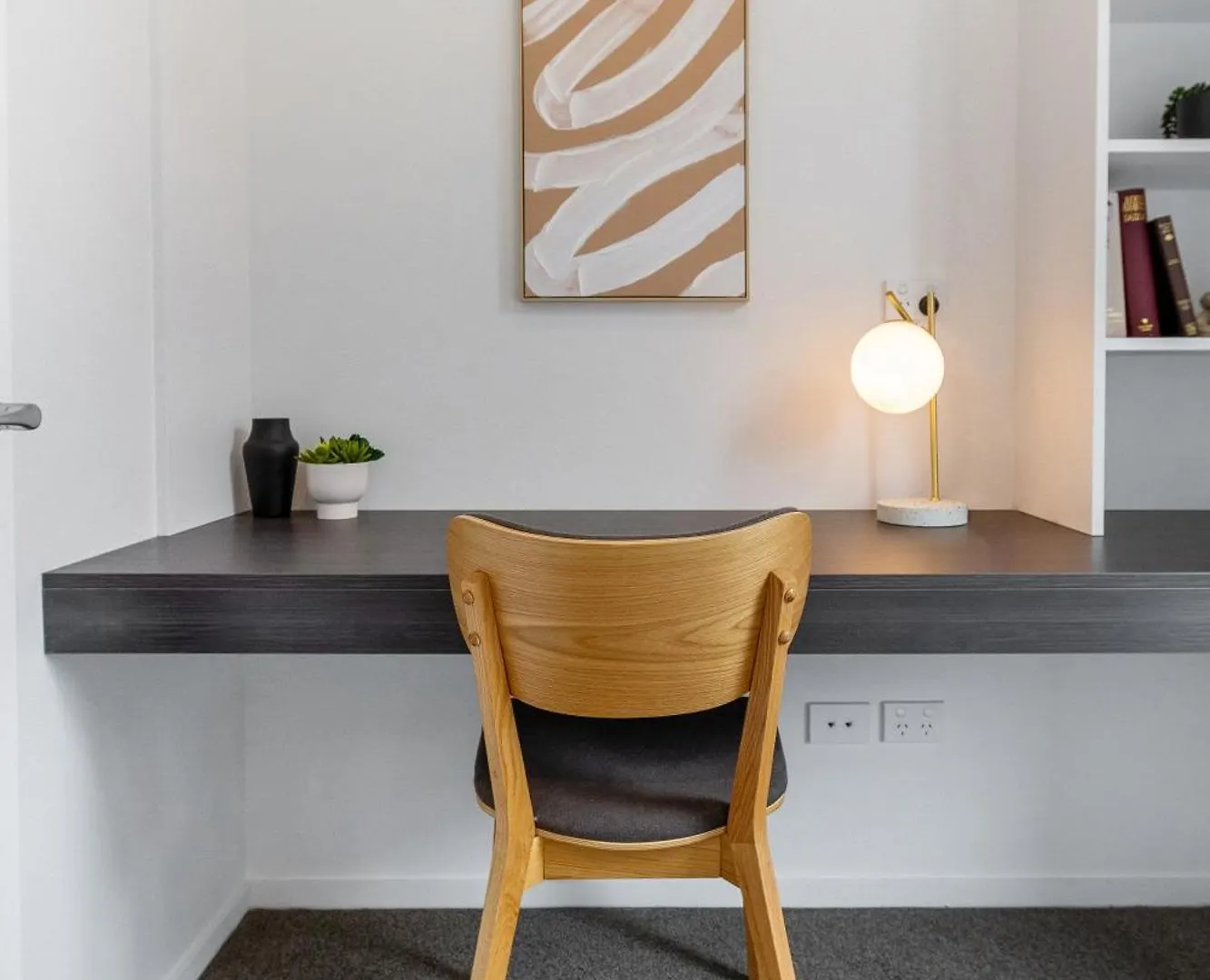 2Br Townhouse: Cosy, Close To City, Car Park Christchurch